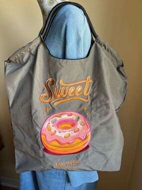 Sweet Donut Graphic Tote Bag in Gray with Pink Accent